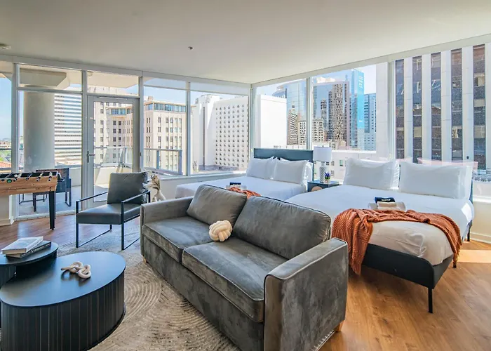 High-rise Haven In The Pool & Gym Included