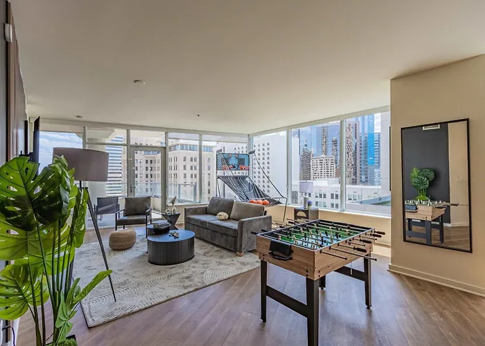 High-rise Haven In The Pool & Gym Included *